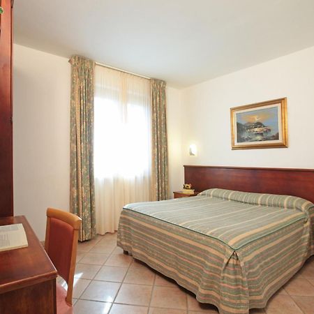 Tris Hotel Orbetello Buitenkant foto