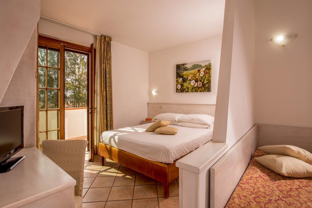 Tris Hotel Orbetello Kamer foto