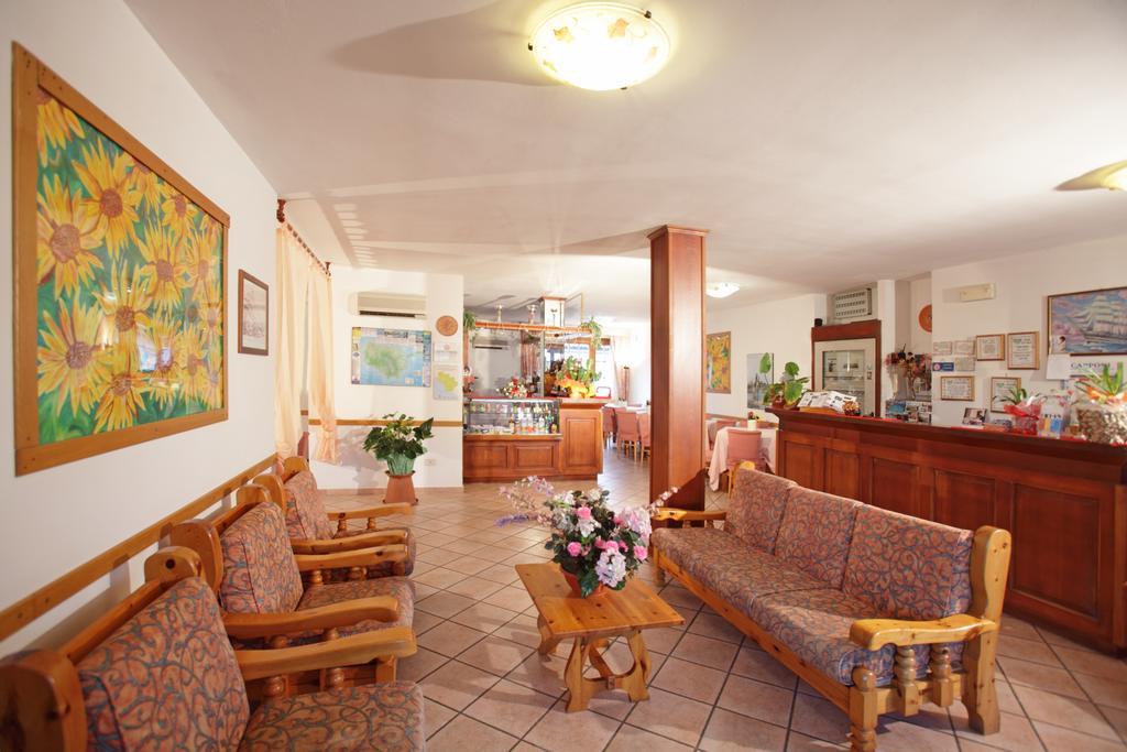 Tris Hotel Orbetello Buitenkant foto